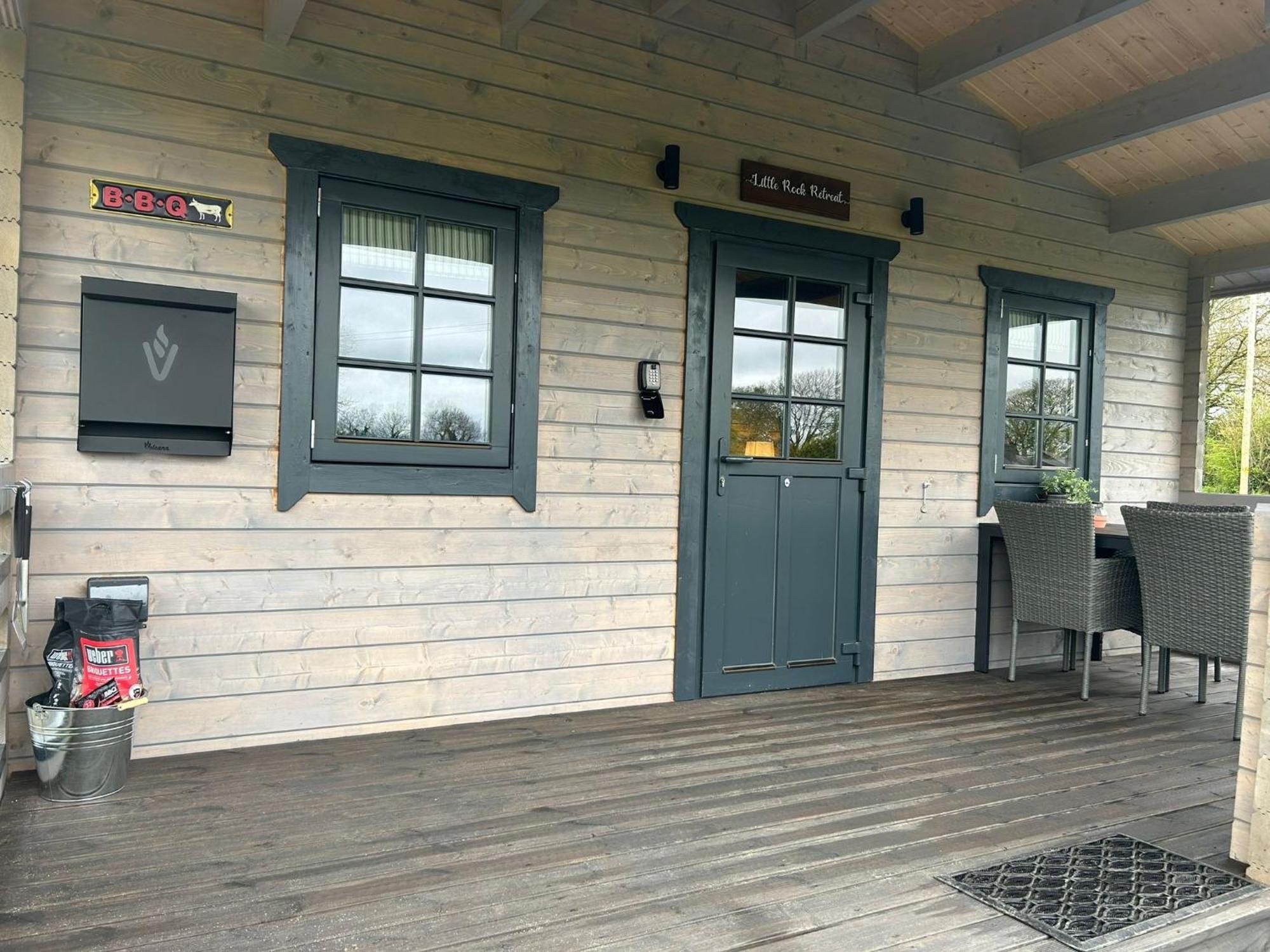 Little Rock Retreat Log Cabin With Hot Tub Castletown Gheoghegan المظهر الخارجي الصورة