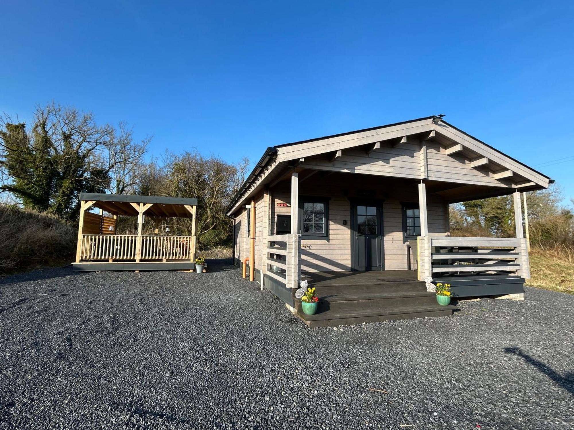 Little Rock Retreat Log Cabin With Hot Tub Castletown Gheoghegan المظهر الخارجي الصورة